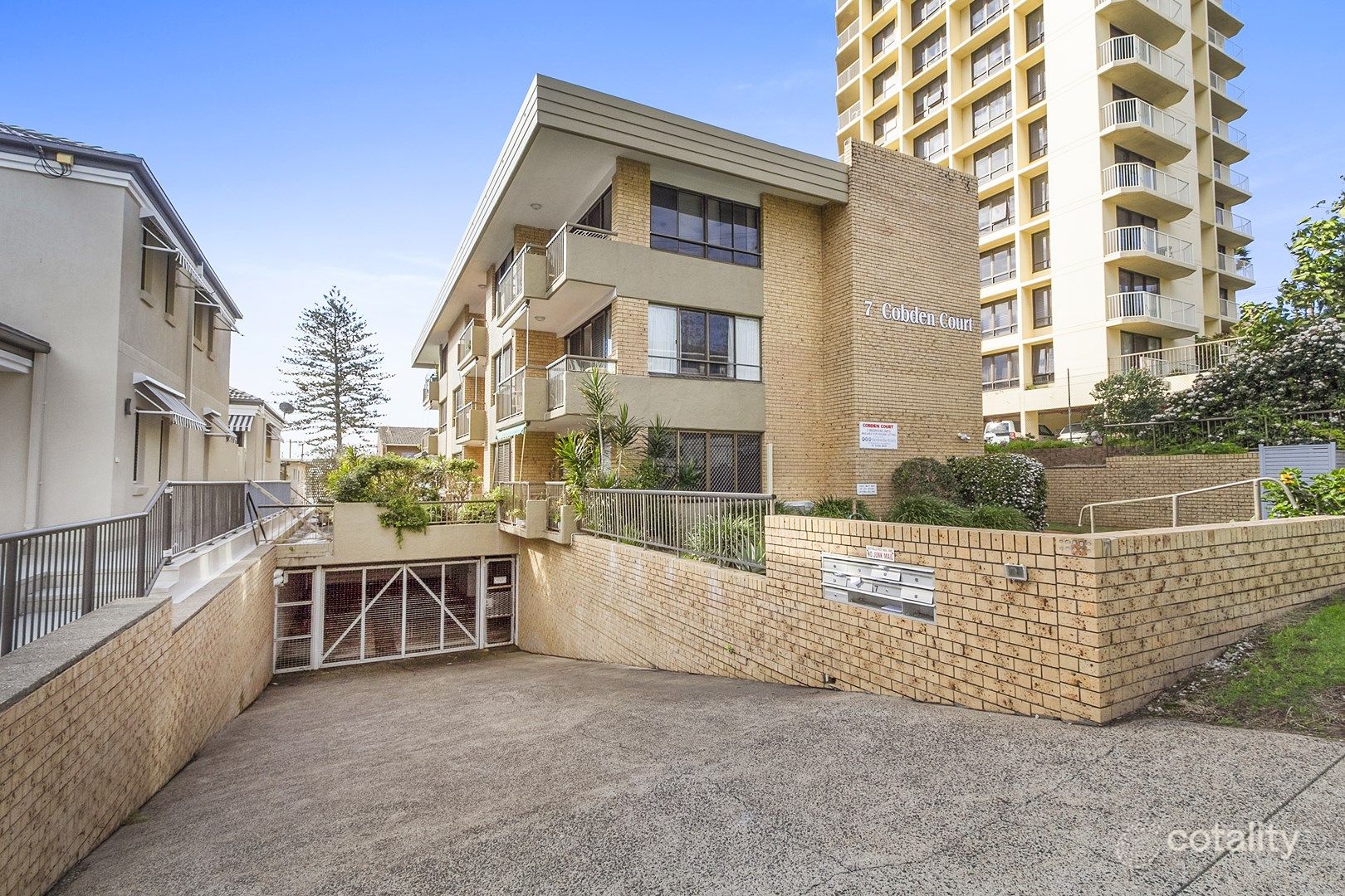 2/7 Eden Ave, Coolangatta, QLD 4225