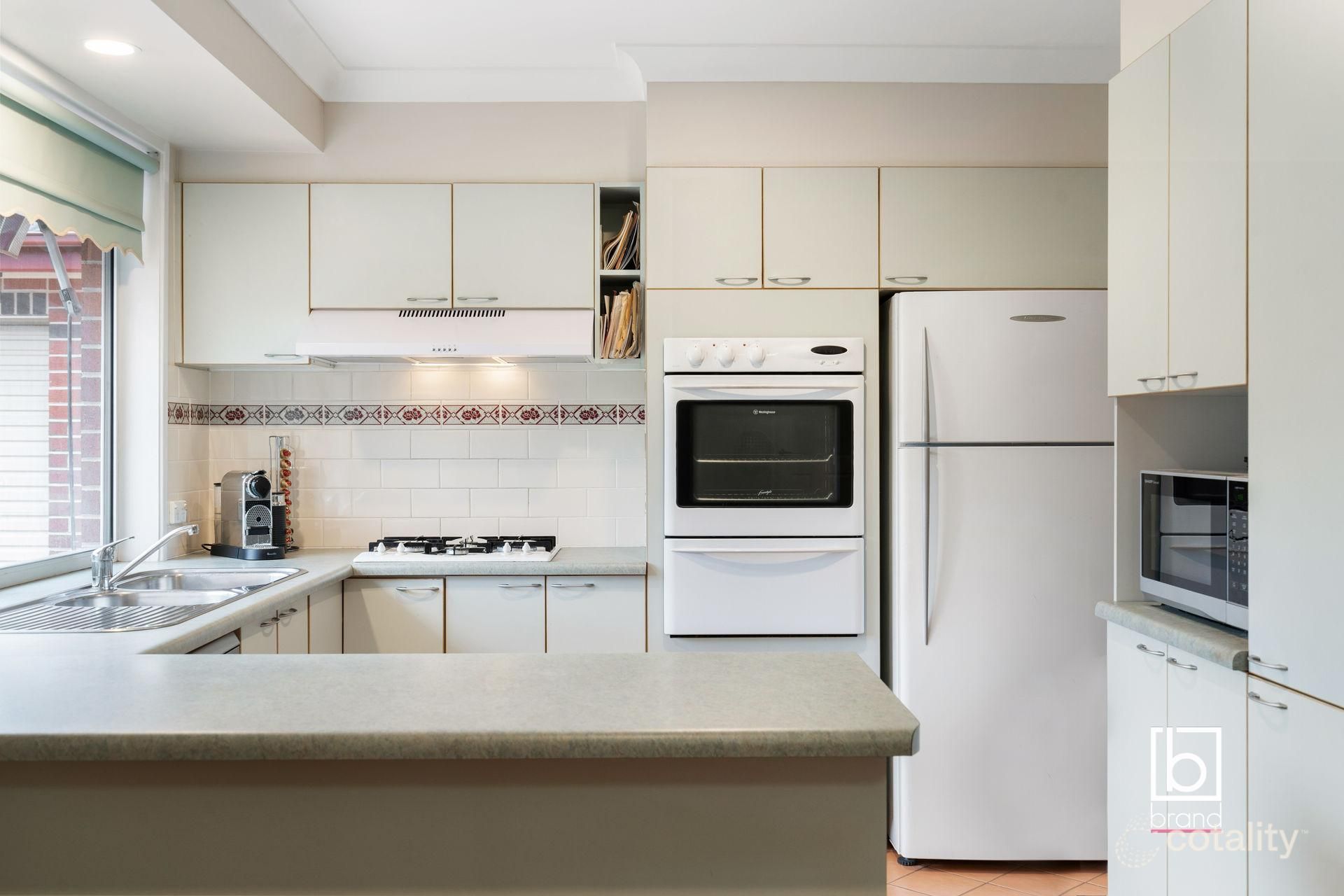 100 James Sea Dr, Green Point, NSW 2251