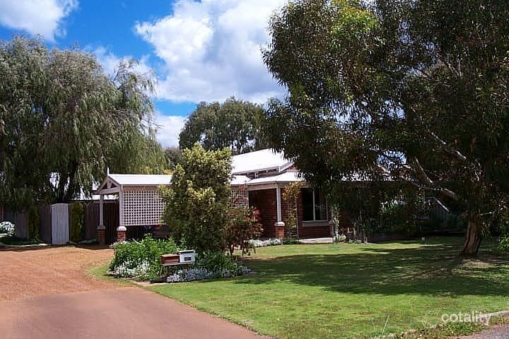 2/17 Maryllia Rd, Broadwater, WA 6280