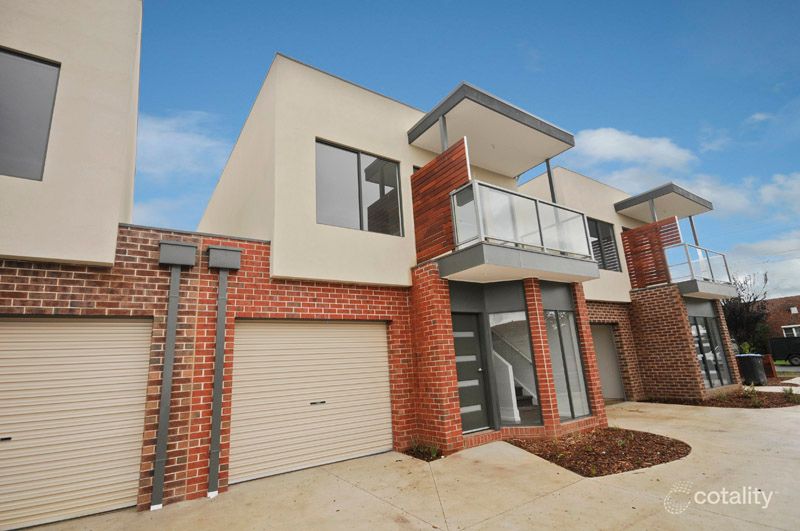 2/10 Tulip Cres, Boronia, VIC 3155