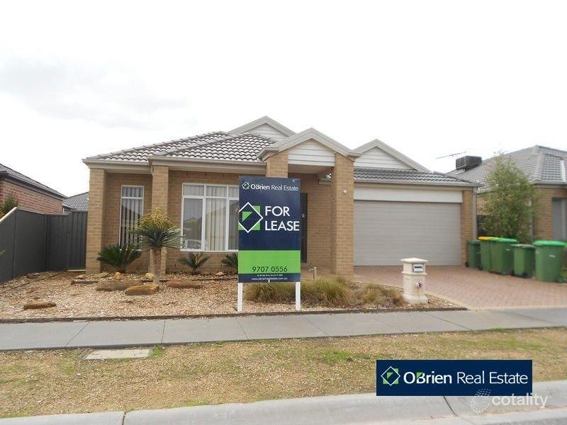 8 Camdolle Cl, Pakenham, VIC 3810