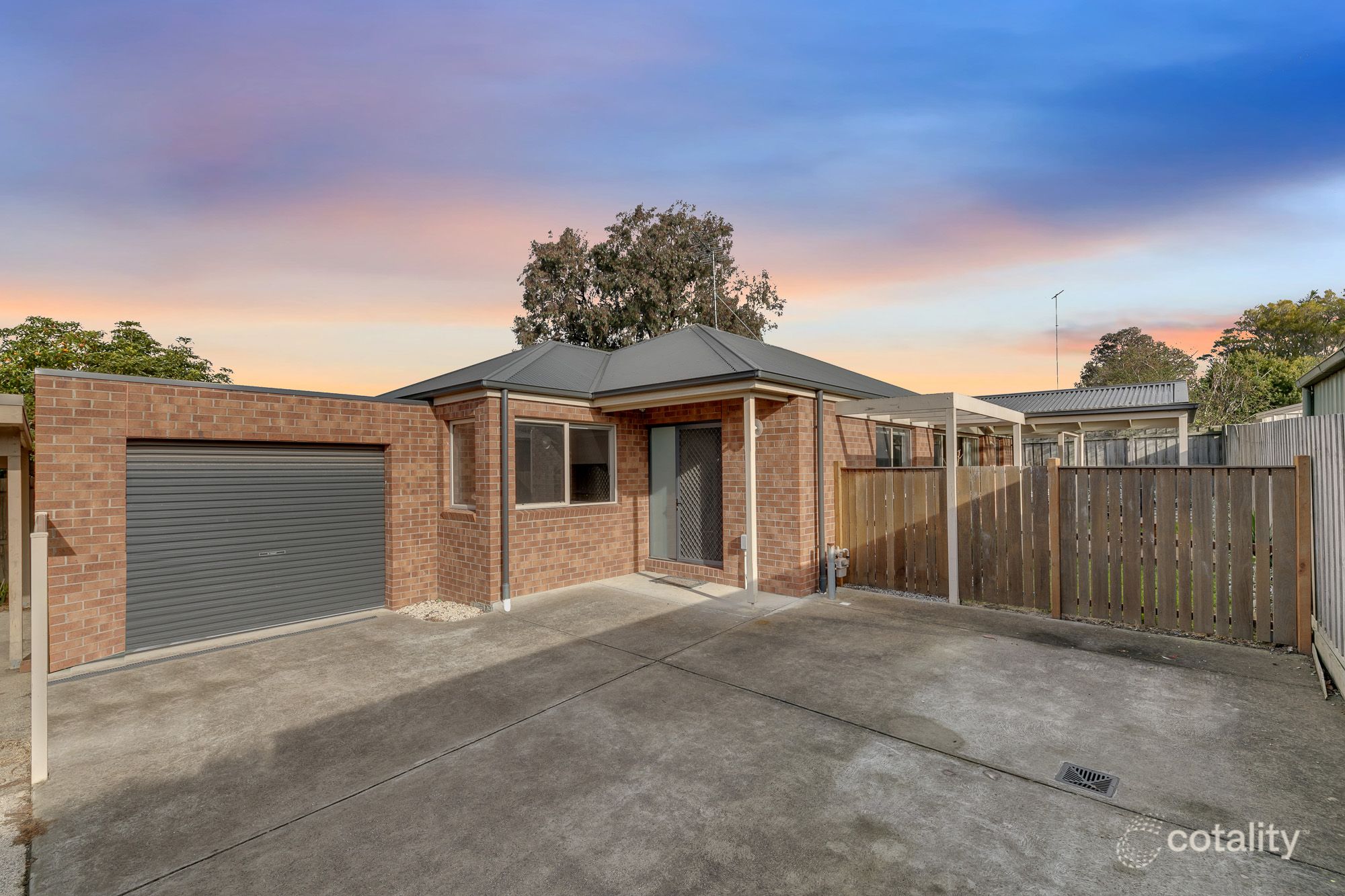 2/14 Rimbool Rd, Grovedale, VIC 3216