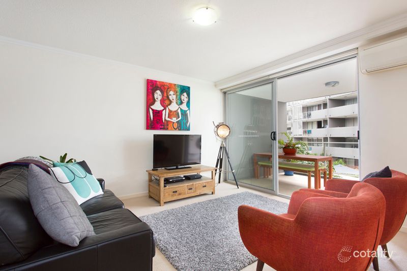 125/95 Clarence Rd, Indooroopilly, QLD 4068