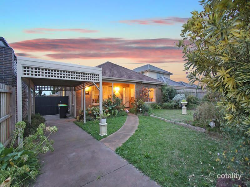 29 Castlewood St, Bentleigh East, VIC 3165
