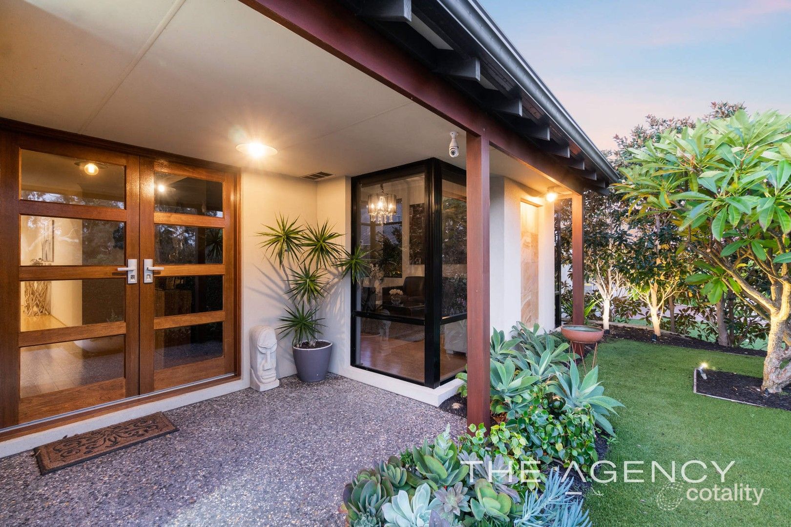 7 Huxleys Trl, Burns Beach, WA 6028