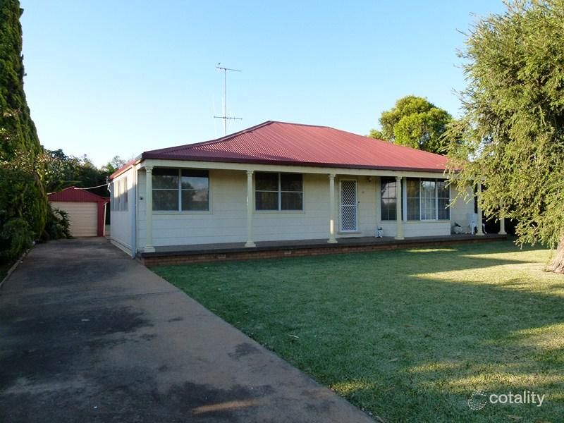 11 Patterson St, Forbes, NSW 2871