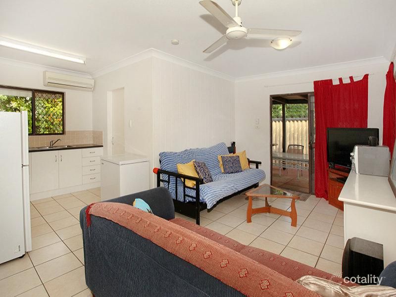 2/37 Saleng Cres, Warana, QLD 4575
