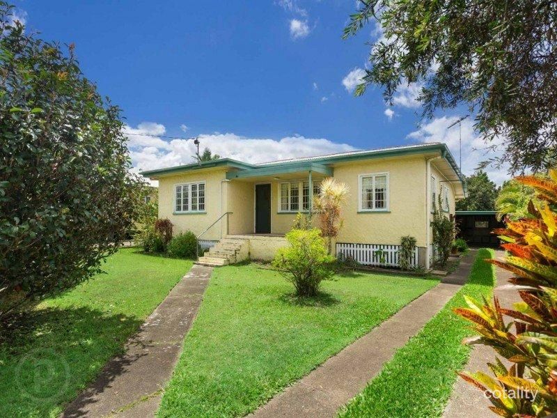 11 Allan Tce, Corinda, QLD 4075