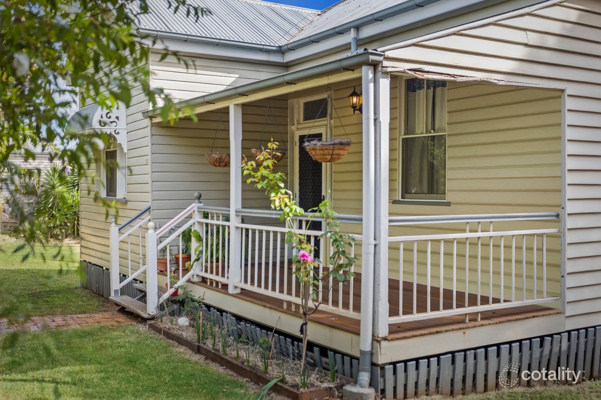169 Mackenzie St, Rangeville, QLD 4350