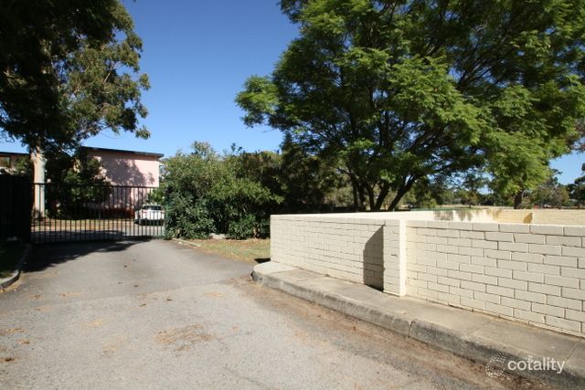 8/13 Milton Pl, Orelia, WA 6167