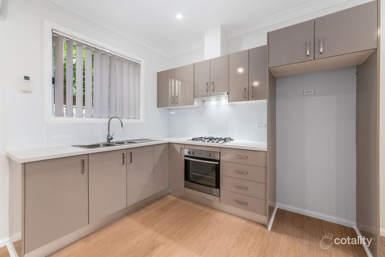 4 Windle Ave, Hoxton Park, NSW 2171