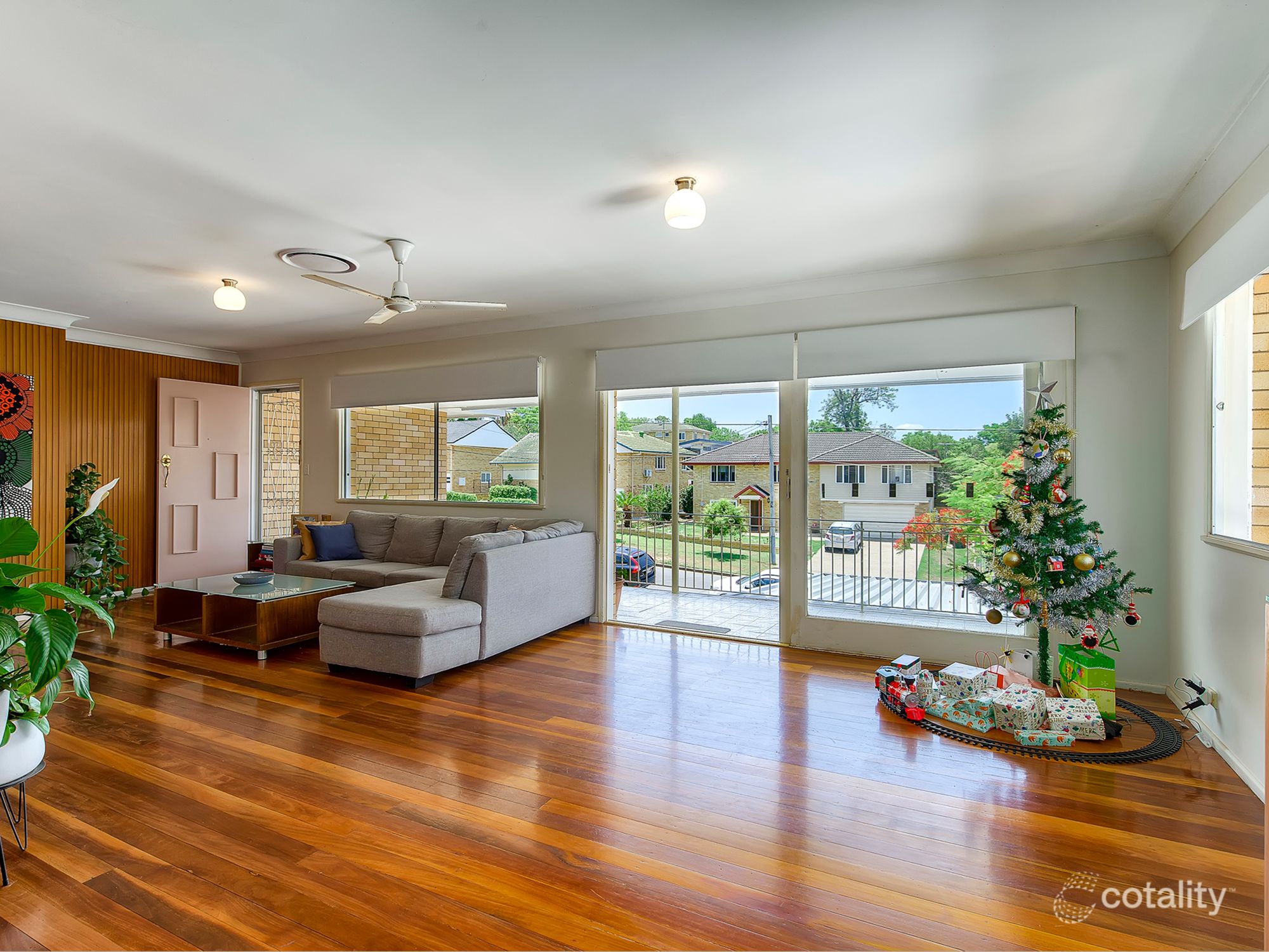 4 Caratel St, Stafford Heights, QLD 4053