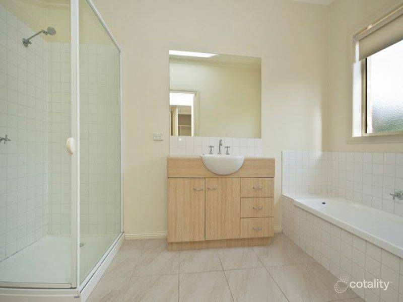 2/9 Baird St, Castlemaine, VIC 3450