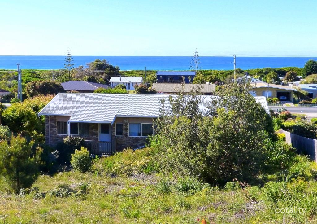 52 Scamander Ave, Scamander, TAS 7215