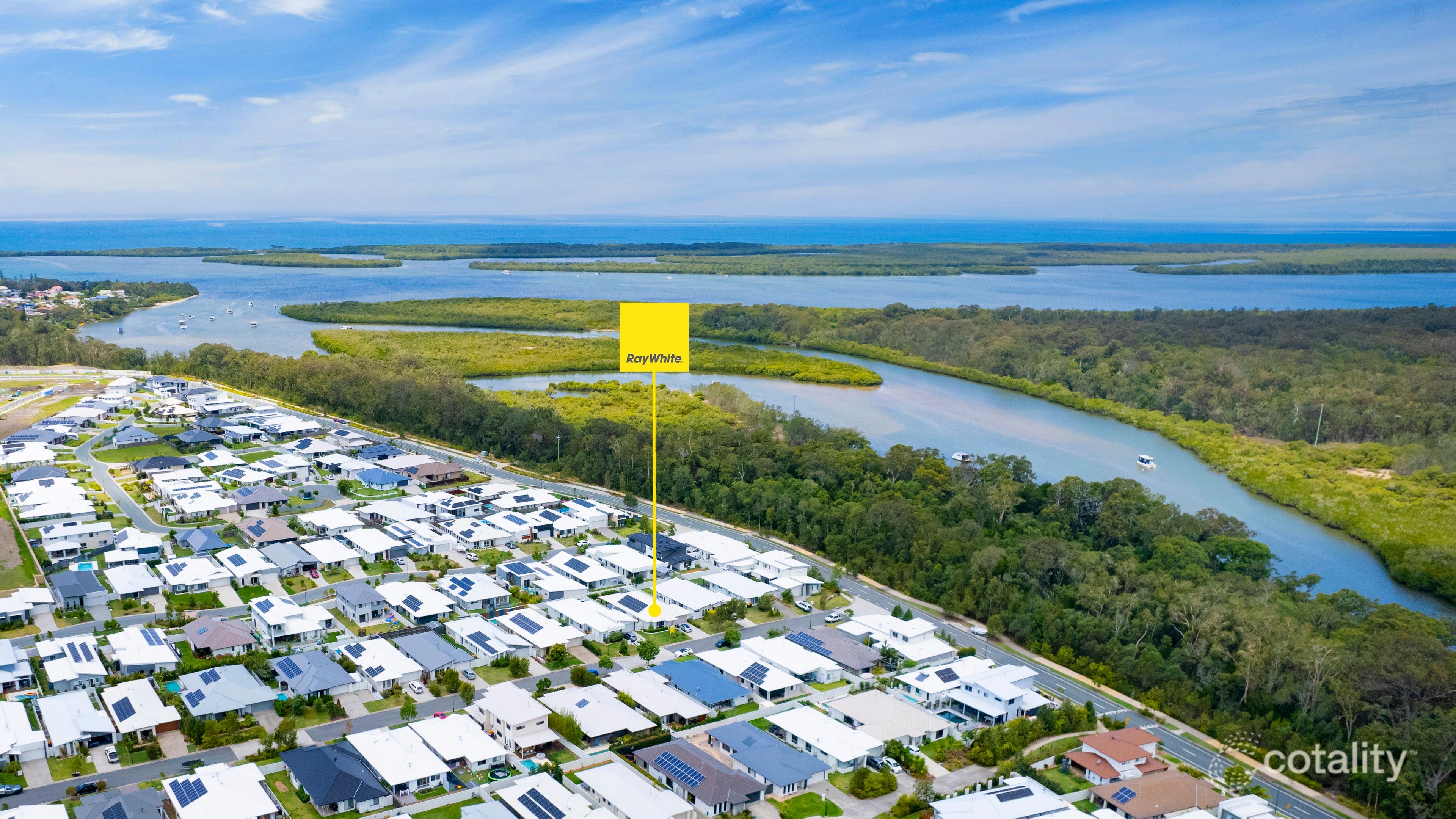 8 Maclamond Dr, Pelican Waters, QLD 4551