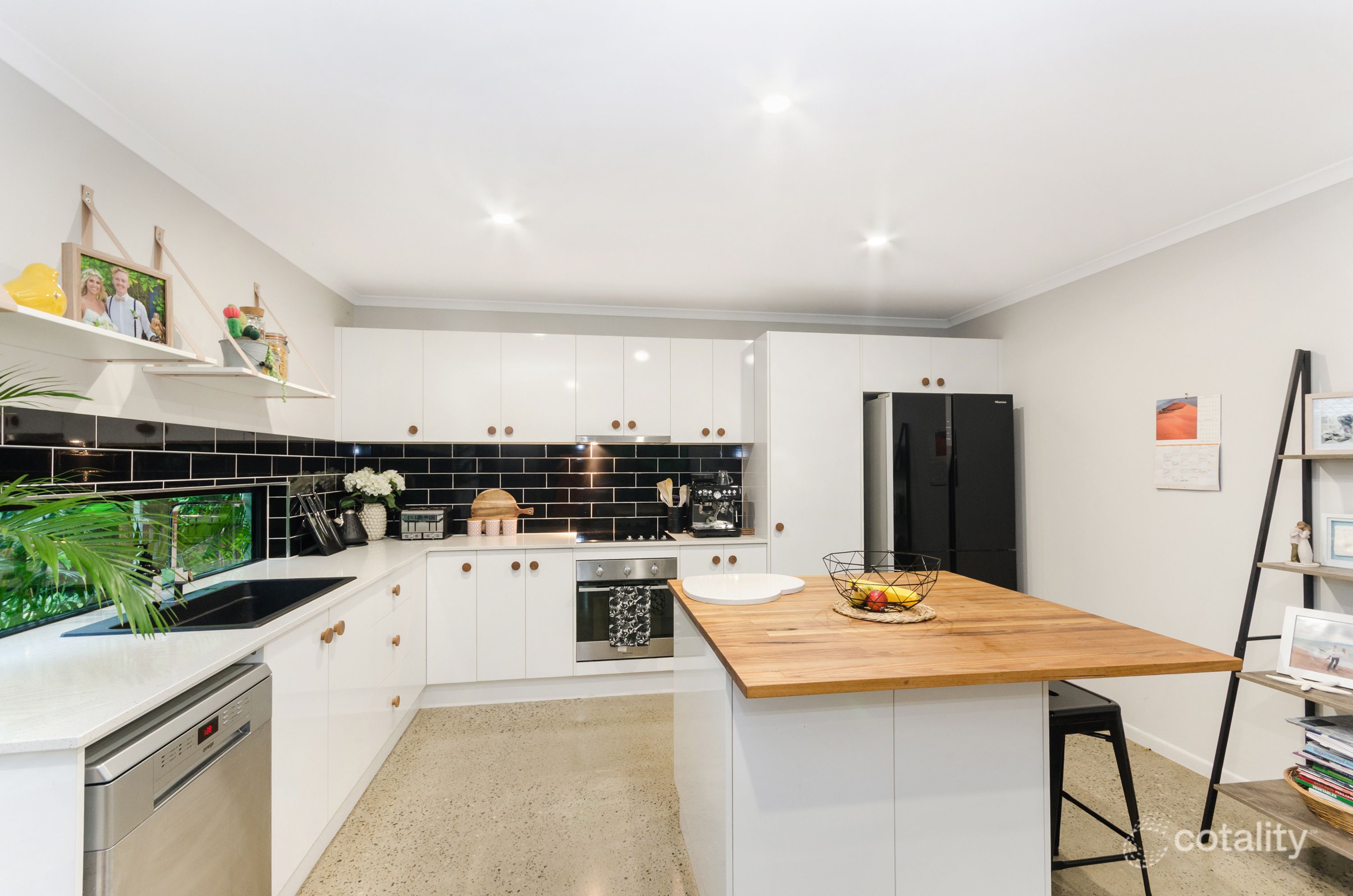 13 Kitchener Rd, Pimlico, QLD 4812