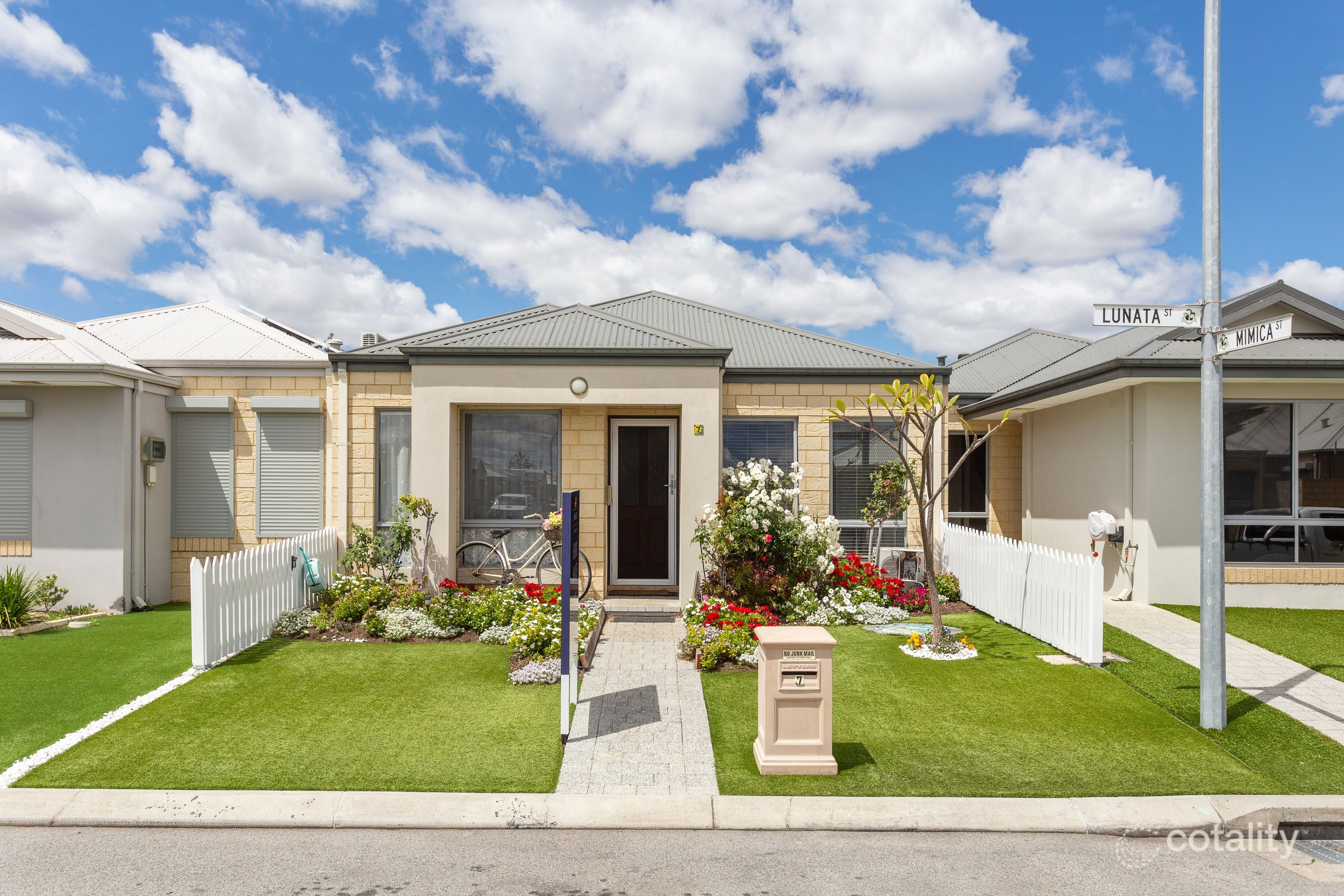 7 Lunata St, Dayton, WA 6055