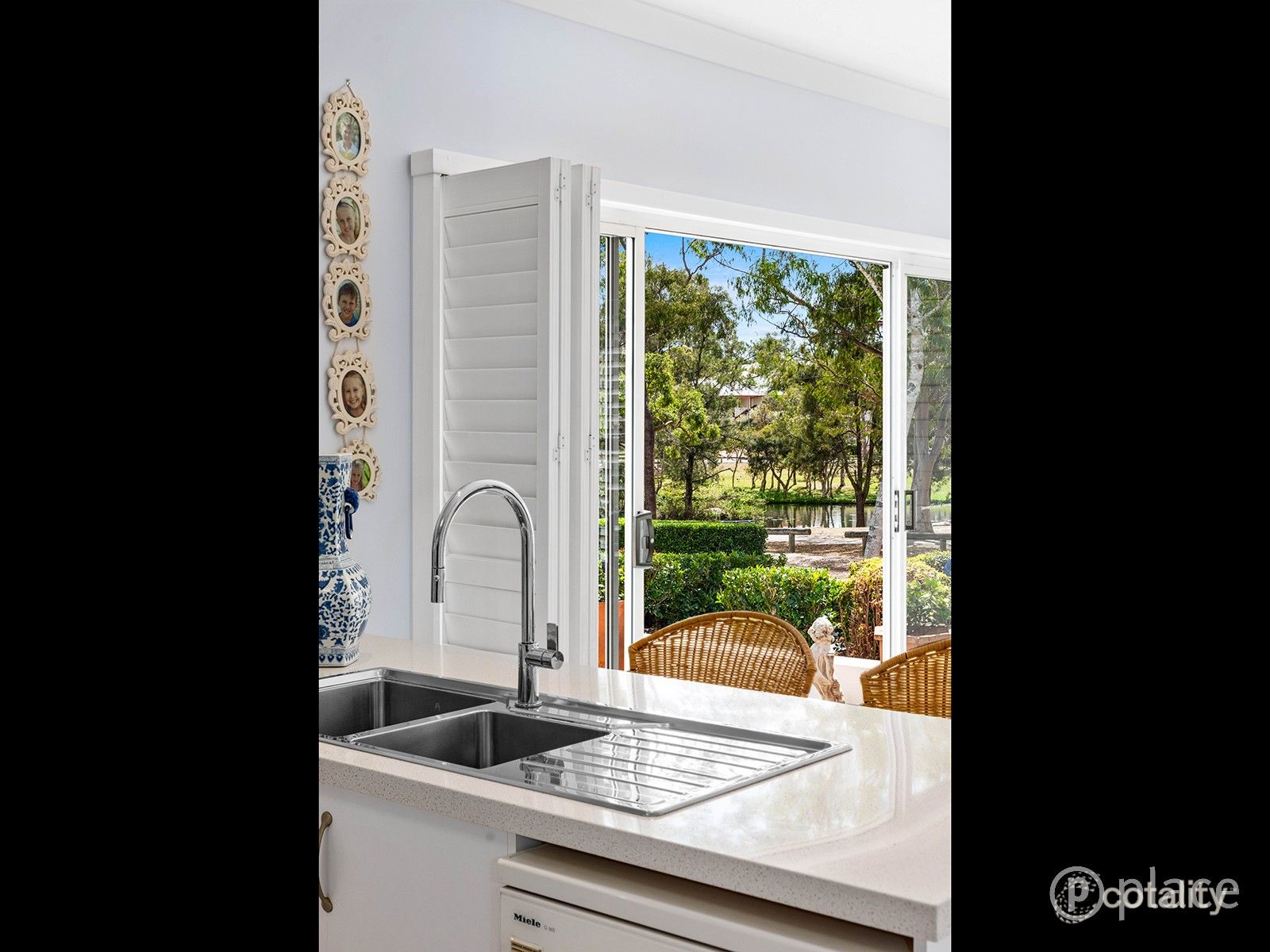 27 Argyle Pl, Parkinson, QLD 4115