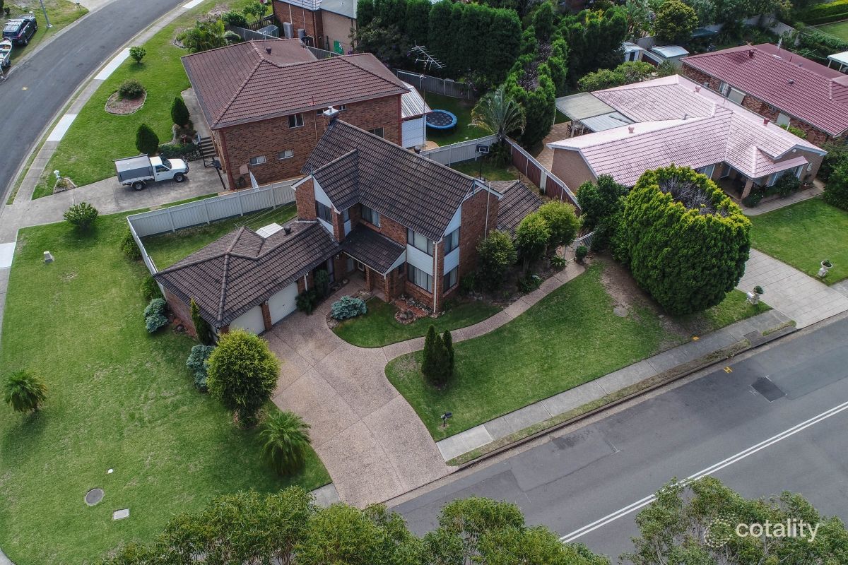 19 Parklea Ave, Croudace Bay, NSW 2280