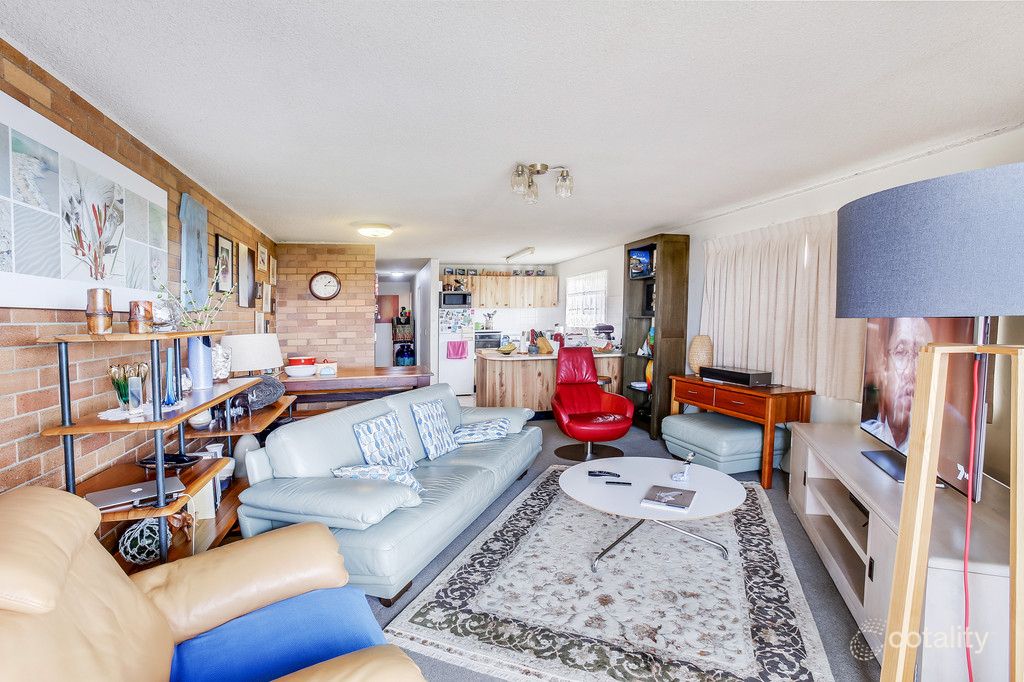 4/43 Esplanade, Golden Beach, QLD 4551