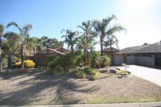 10 Shetland St, Woodcroft, SA 5162