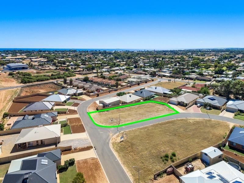 9 Rosapark Bvd, Webberton, WA 6530