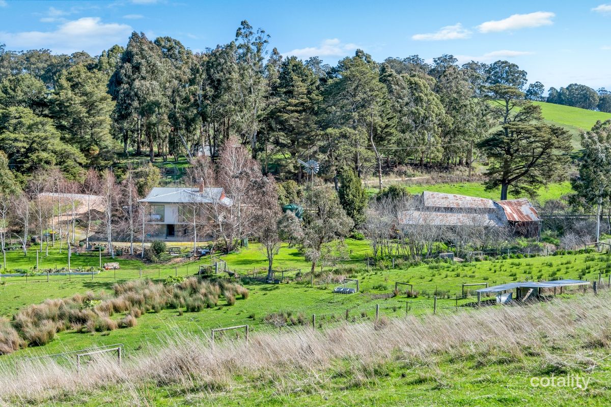 1 Magpie Castle Rd W, Lobethal, SA 5241