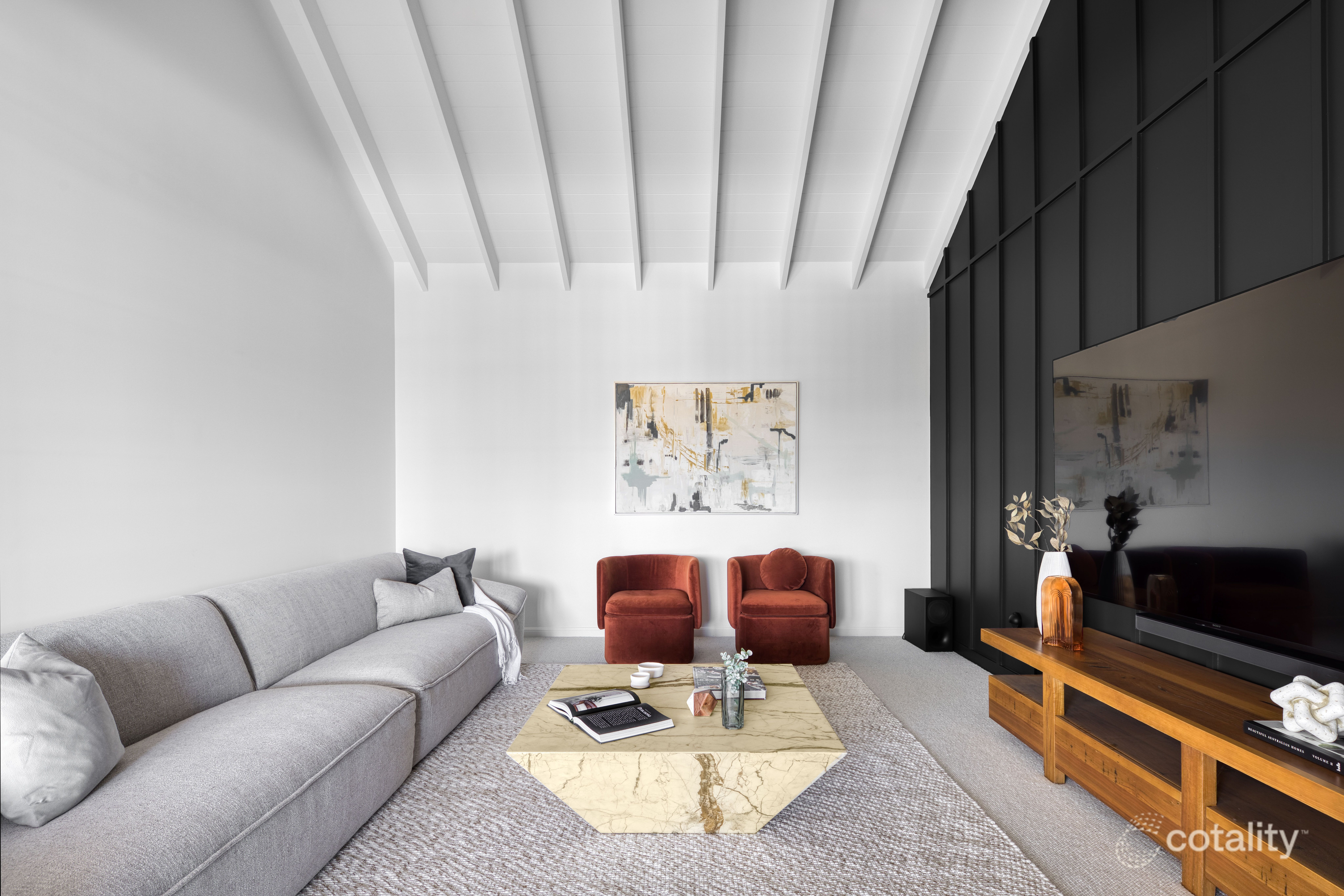 28 Bombala St, Broadbeach Waters, QLD 4218