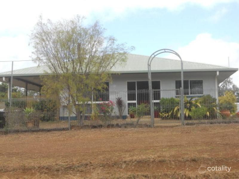 31 Blue Gum Rd, Millstream, QLD 4888