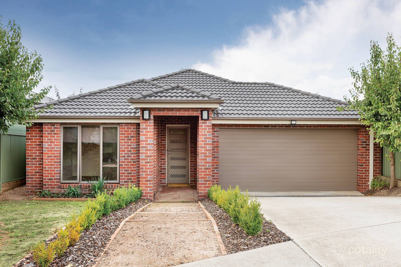 4 Orbost Dr, Miners Rest, VIC 3352