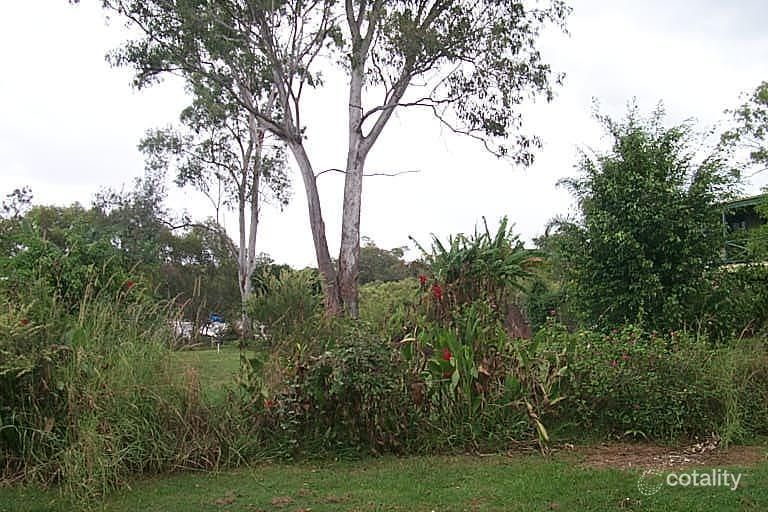 16 Cotton Tree Ave, Macleay Island, QLD 4184