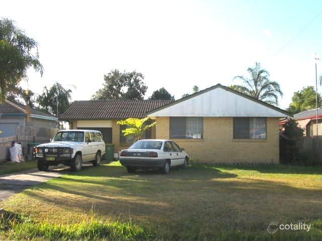 11 Lucas Cres, Berkeley Vale, NSW 2261