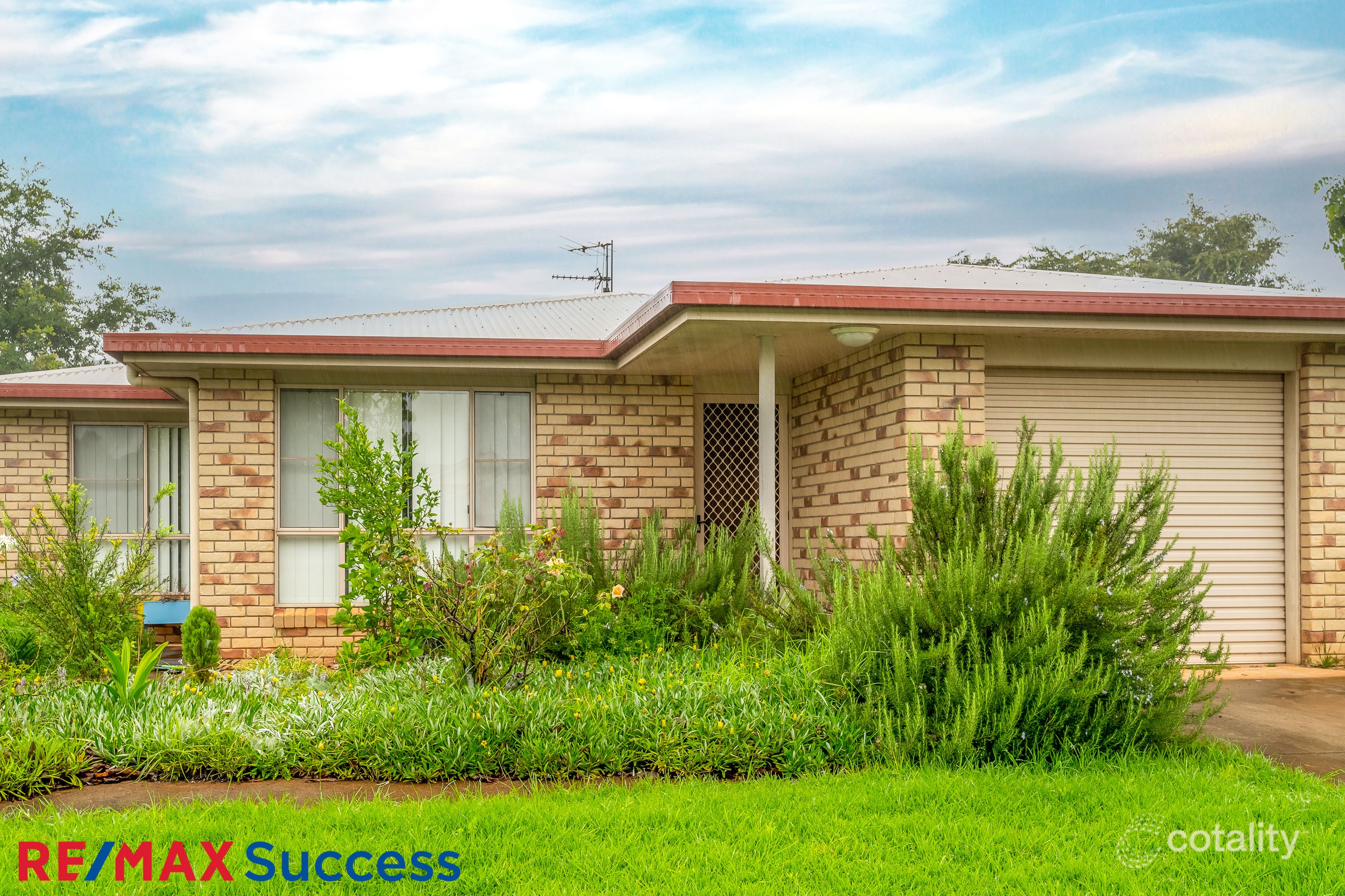 15 Shamrock Ct, Middle Ridge, QLD 4350