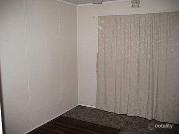 15 Rolfe St, Moranbah, QLD 4744