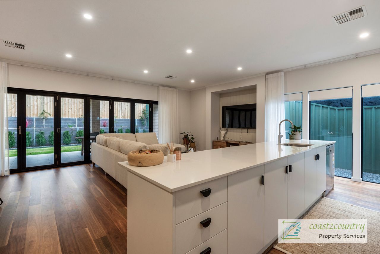 21 Trestrail Cct, Williamstown, SA 5351