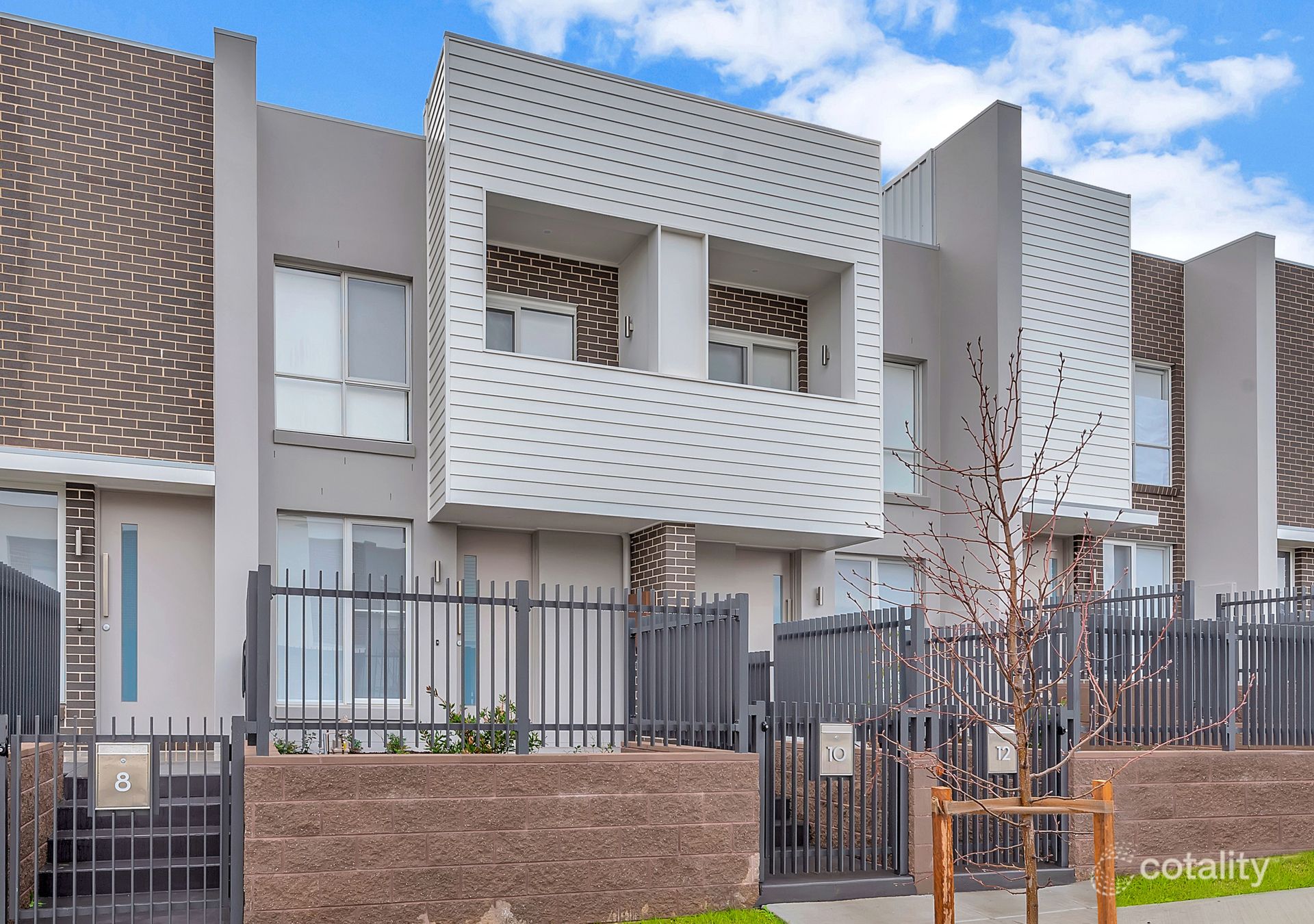 10 Mirbelia St, Denham Court, NSW 2565