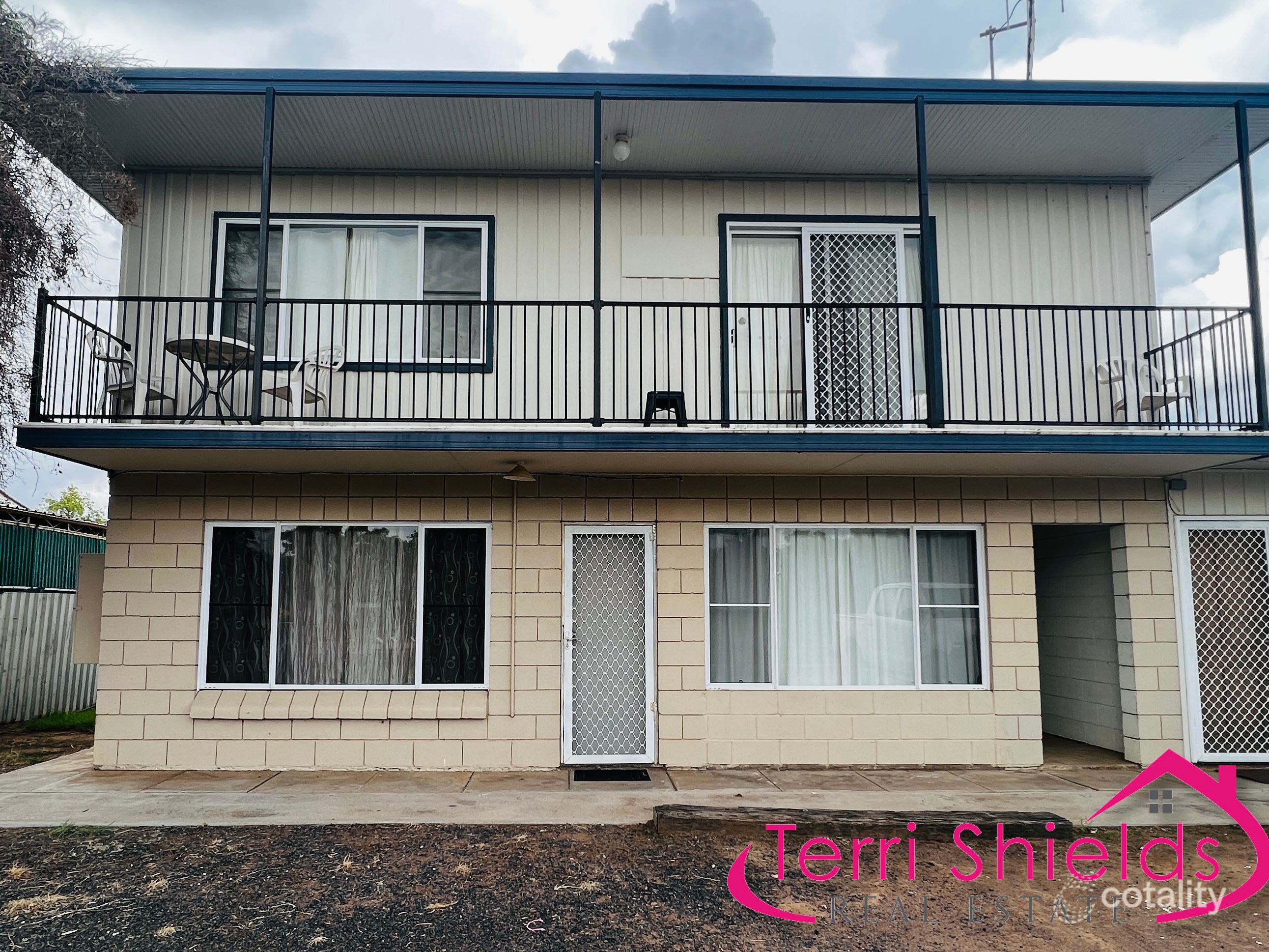 2/38 Oxley Pde, Warren, NSW 2824