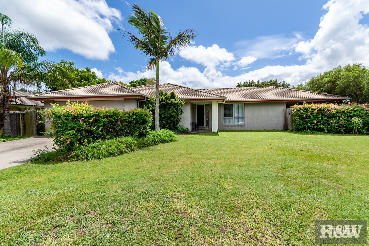 15 Greenwich Ct, Bellmere, QLD 4510