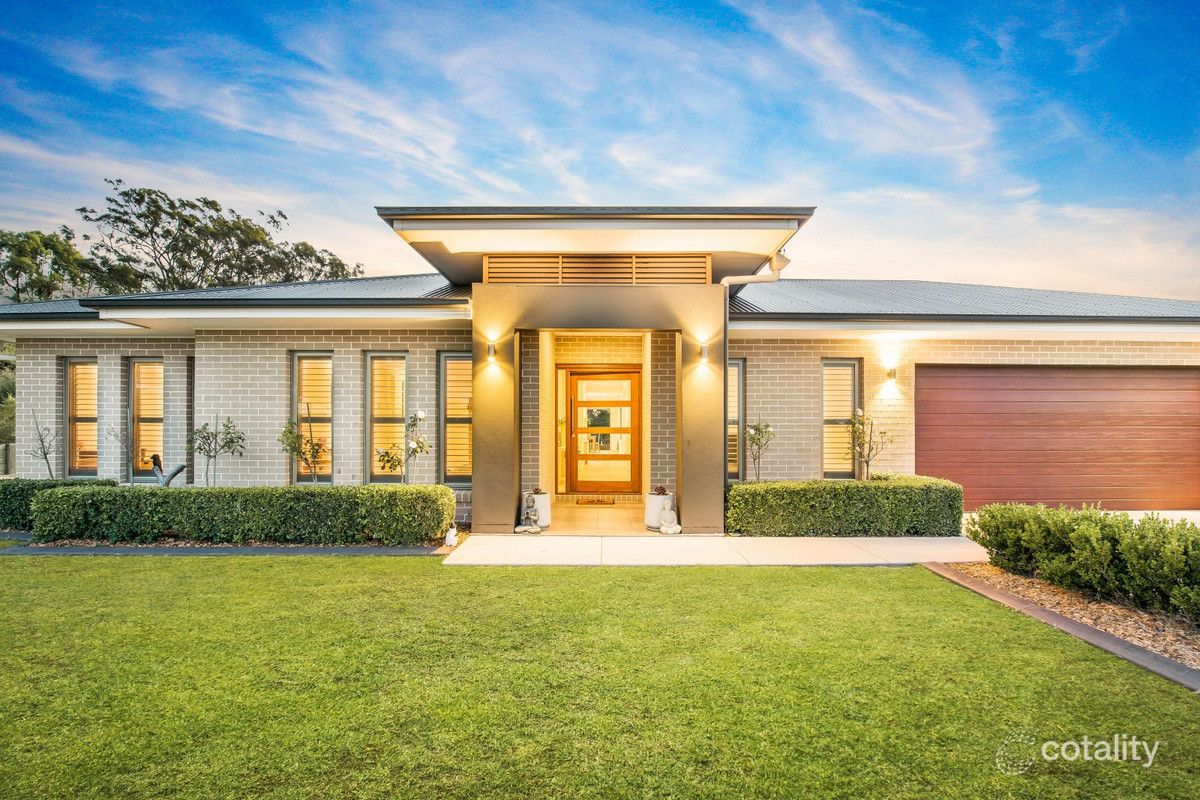 3 Ella Ct, Cotswold Hills, QLD 4350