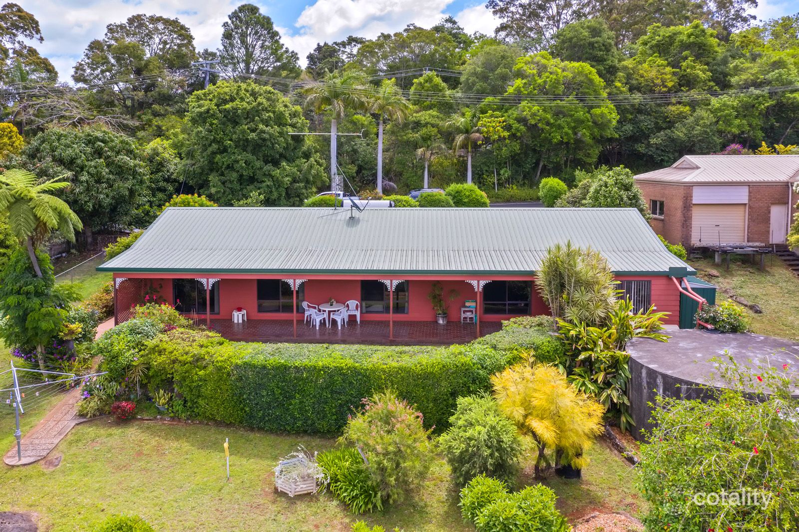 9 Deodar Ct, Mapleton, QLD 4560