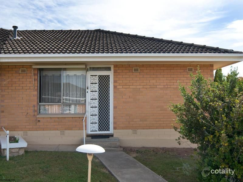 1/4 Seawynd Ct, Seacliff Park, SA 5049