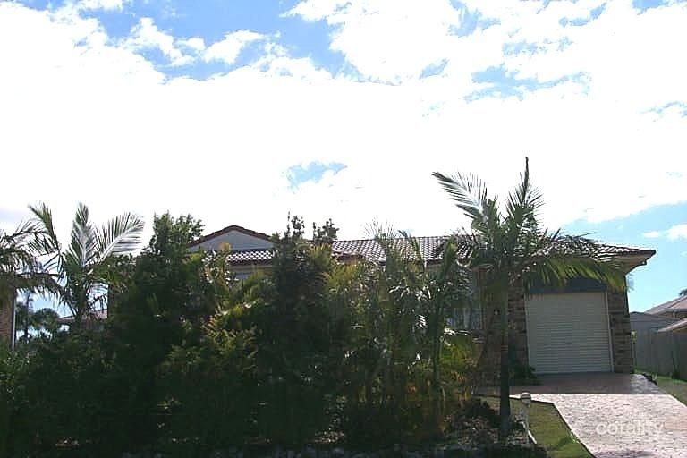 19 Banksia Park Dr, Scarness, QLD 4655