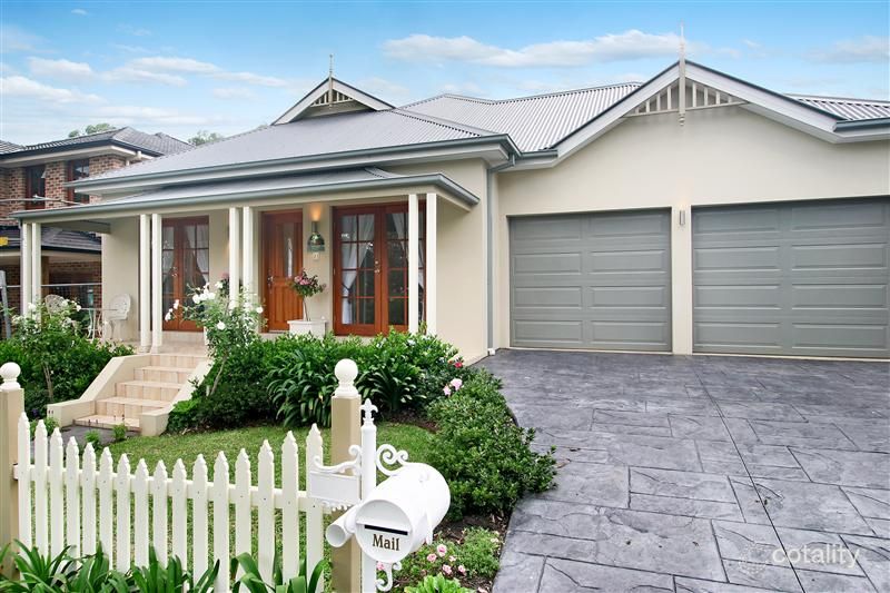 33 Young Ave, Camden Park, NSW 2570