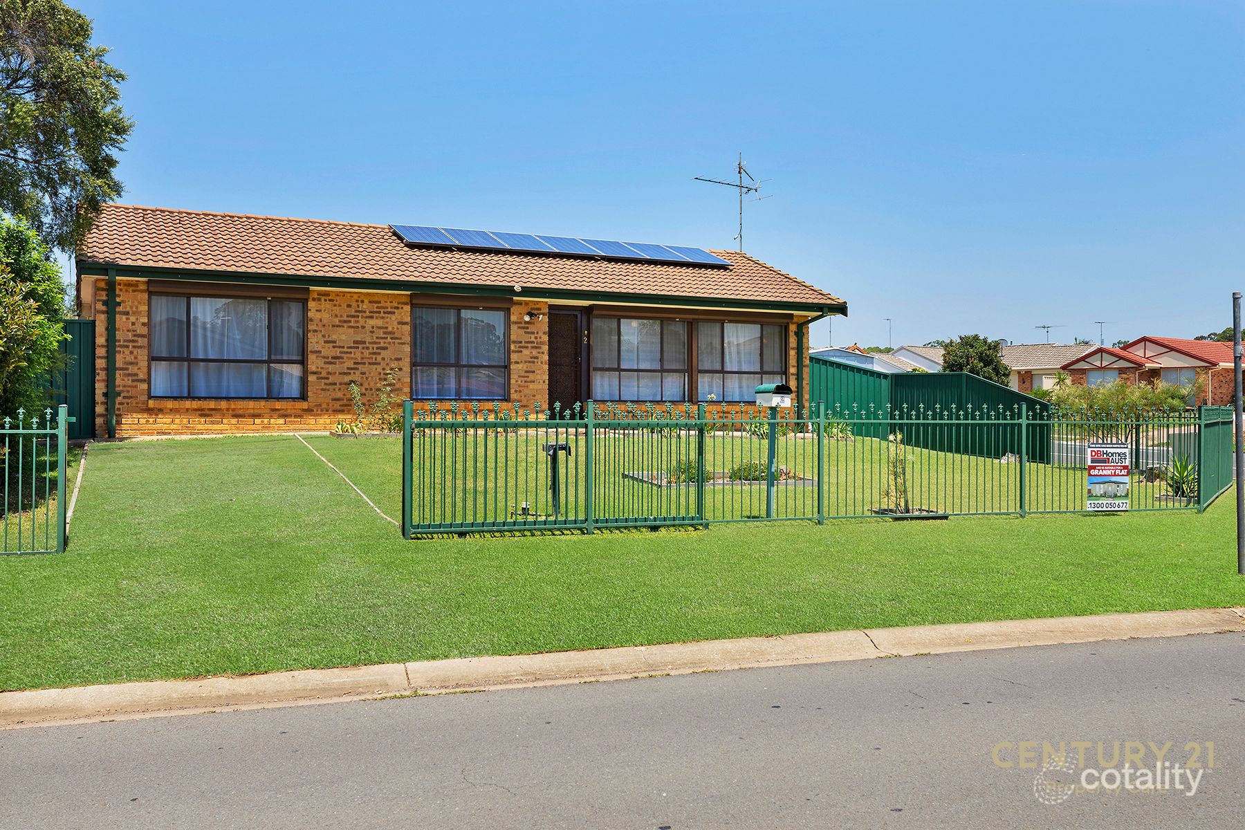 2 Bernardo St, Rosemeadow, NSW 2560