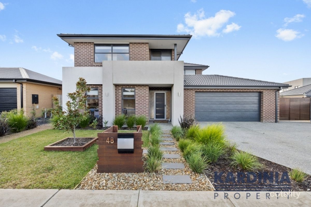 48 Decourcy Way, Armstrong Creek, VIC 3217