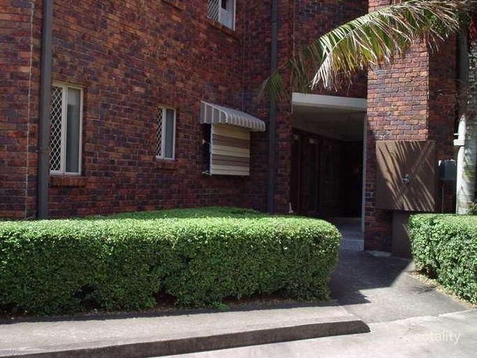 2/44 Bergin St, Booval, QLD 4304