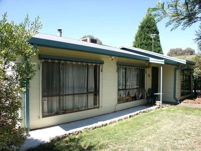 14 Rose St, Stawell, VIC 3380