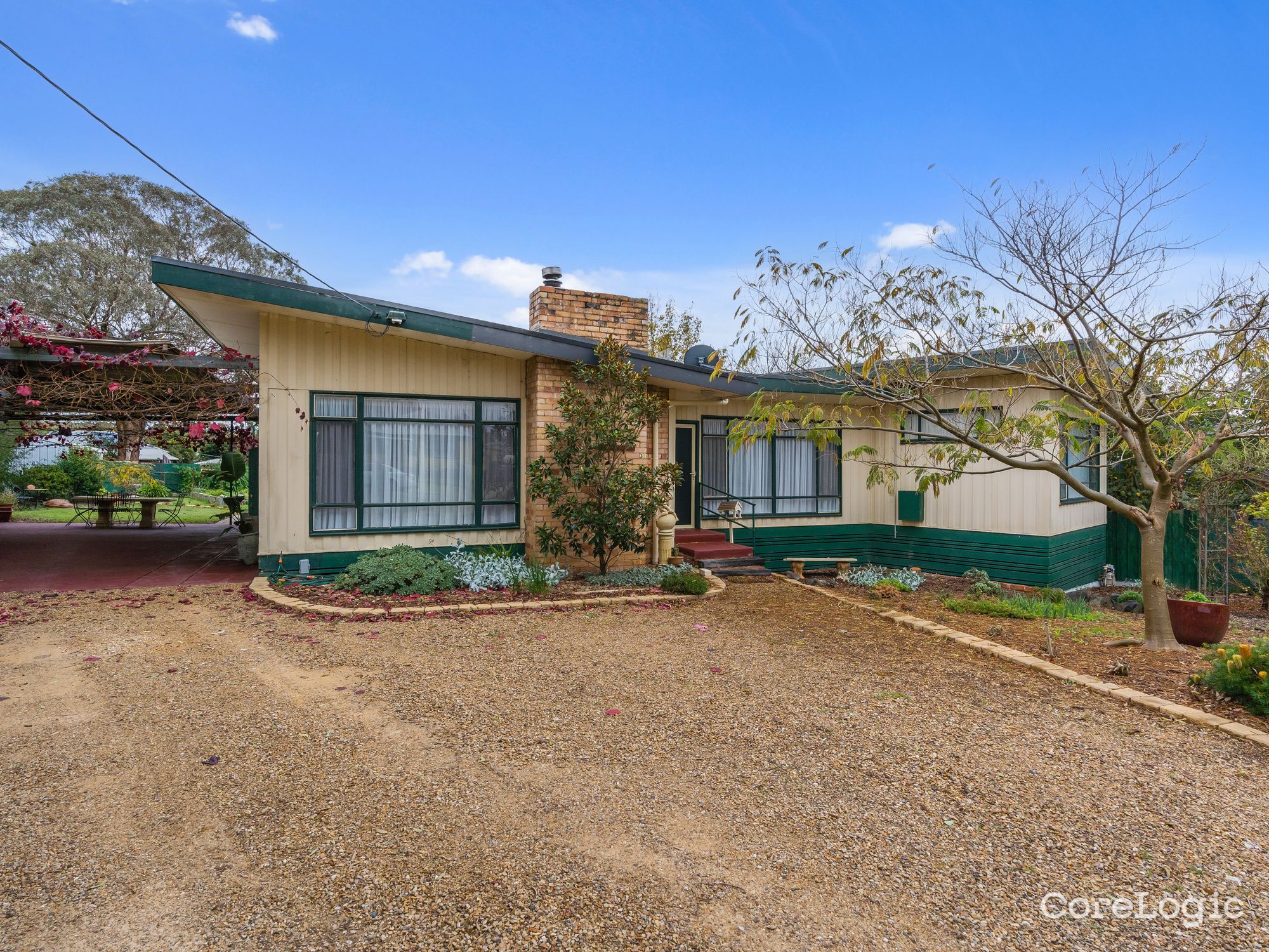 39 Snodgrass St, Broadford, VIC 3658