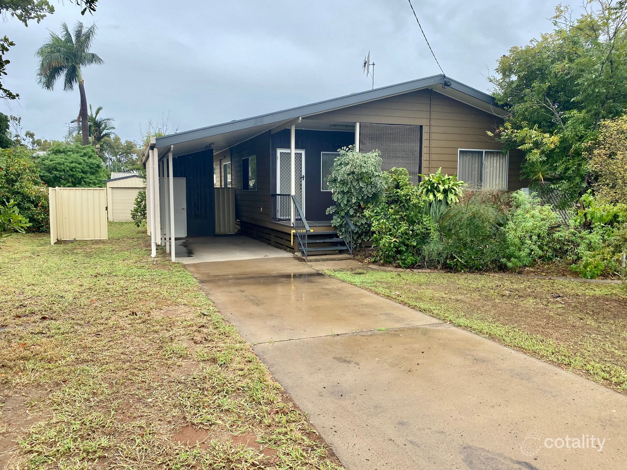13 Flight Dr, Moranbah, QLD 4744