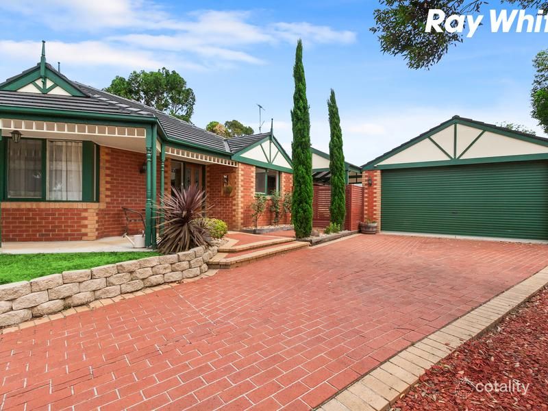 5 Christopher Cl, Pakenham, VIC 3810